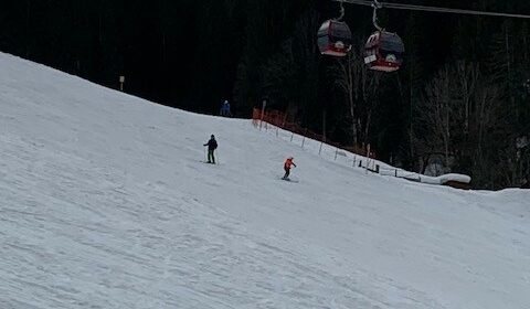 Feuerwehrjugend Mondsee beim Skifahren